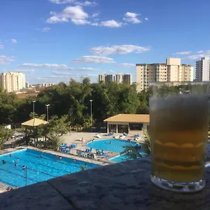 Apart-hotel Golden Dolphin Com Café Da Manhã! 